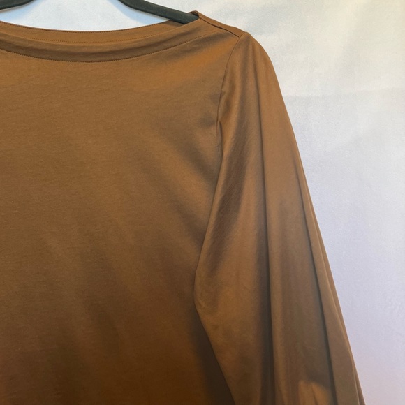 Uniqlo women’s brown Size M crop top crew neck Top - Picture 3 of 8